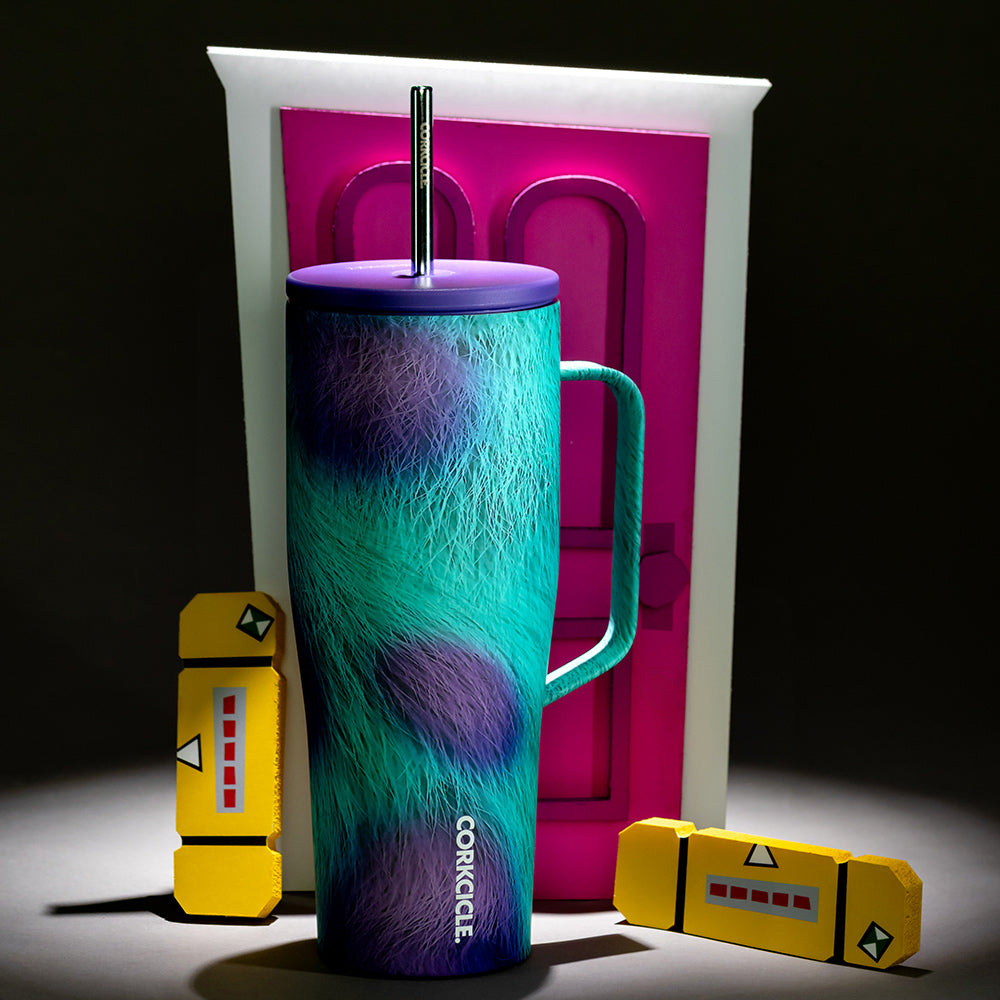 disney-pixar-cold-cup-xl-z6 MonstersInc-Lifestyle-PDP2.jpg